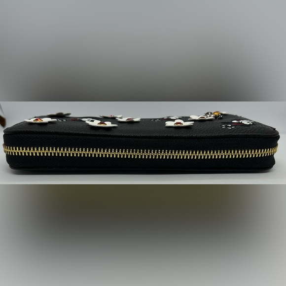 Disney Store Minnie Mouse Wallet, EUC. - Picture 3 of 5